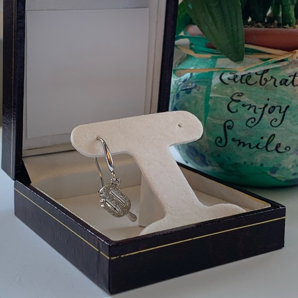 925 Sterling Silver Single Earring - Picture 1 of 5